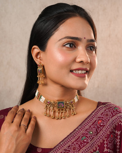 Traditional Indian Kundan Jewelry Set with Green & Red Stones